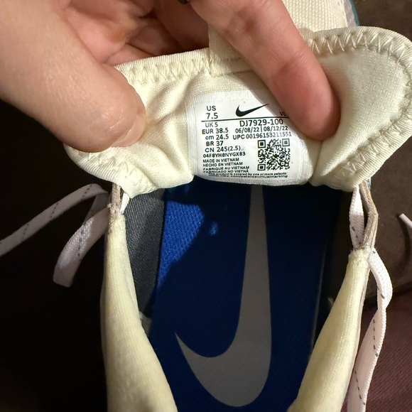 Nike Women's goretex trail running shoes - Picture 5 of 5